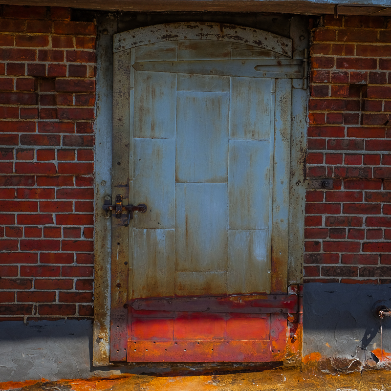 Rusted door